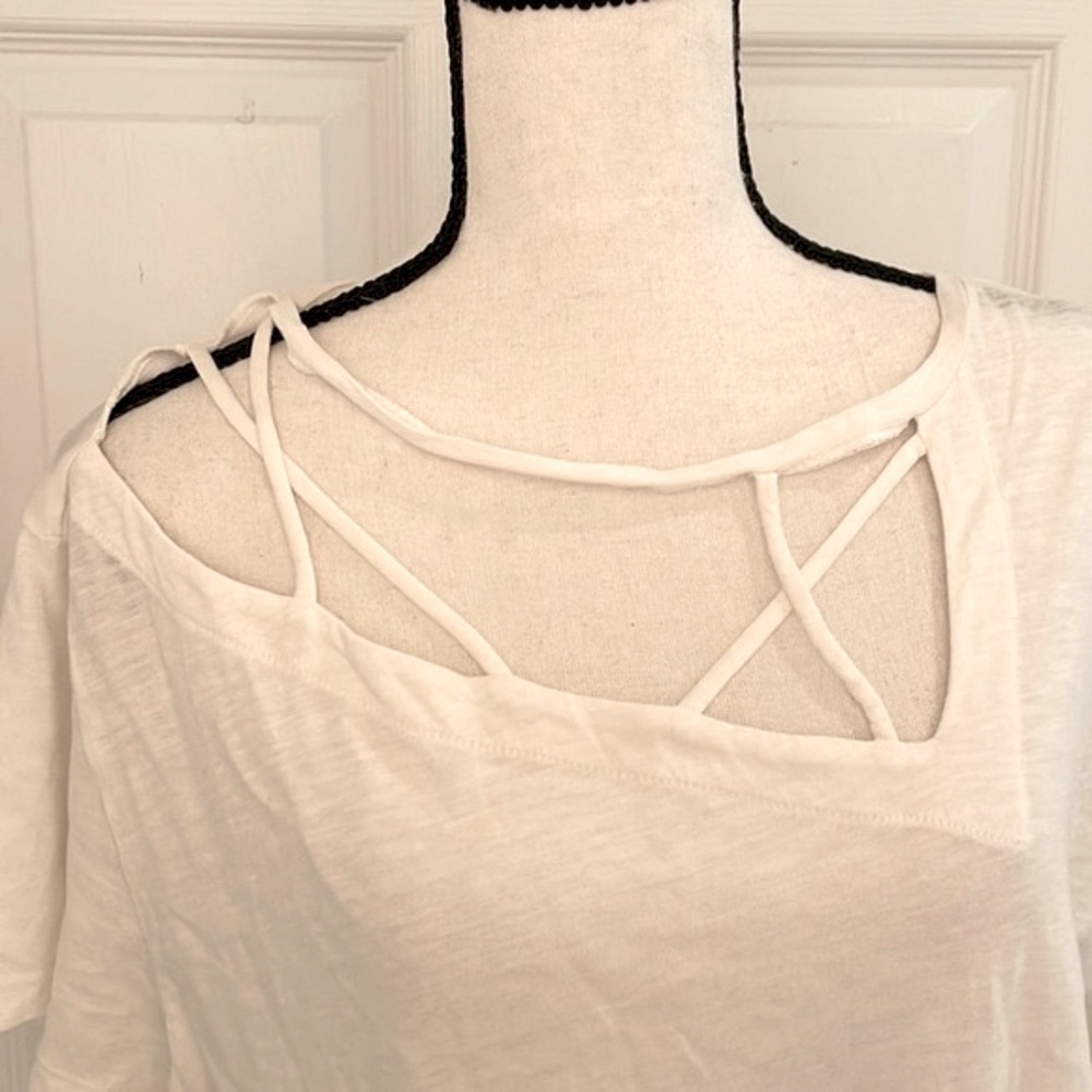⭐️2 for $20⭐️ LNA White Strappy Neck Cutout Tee Shirt - Picture 4 of 6